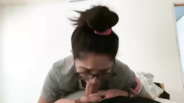 Mexican hottie gave a great blowjob to her boyfriend